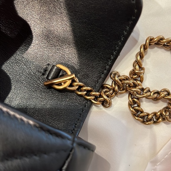 (SOLD) Gucci mini GGMarmont Bag - Picture 5 of 17